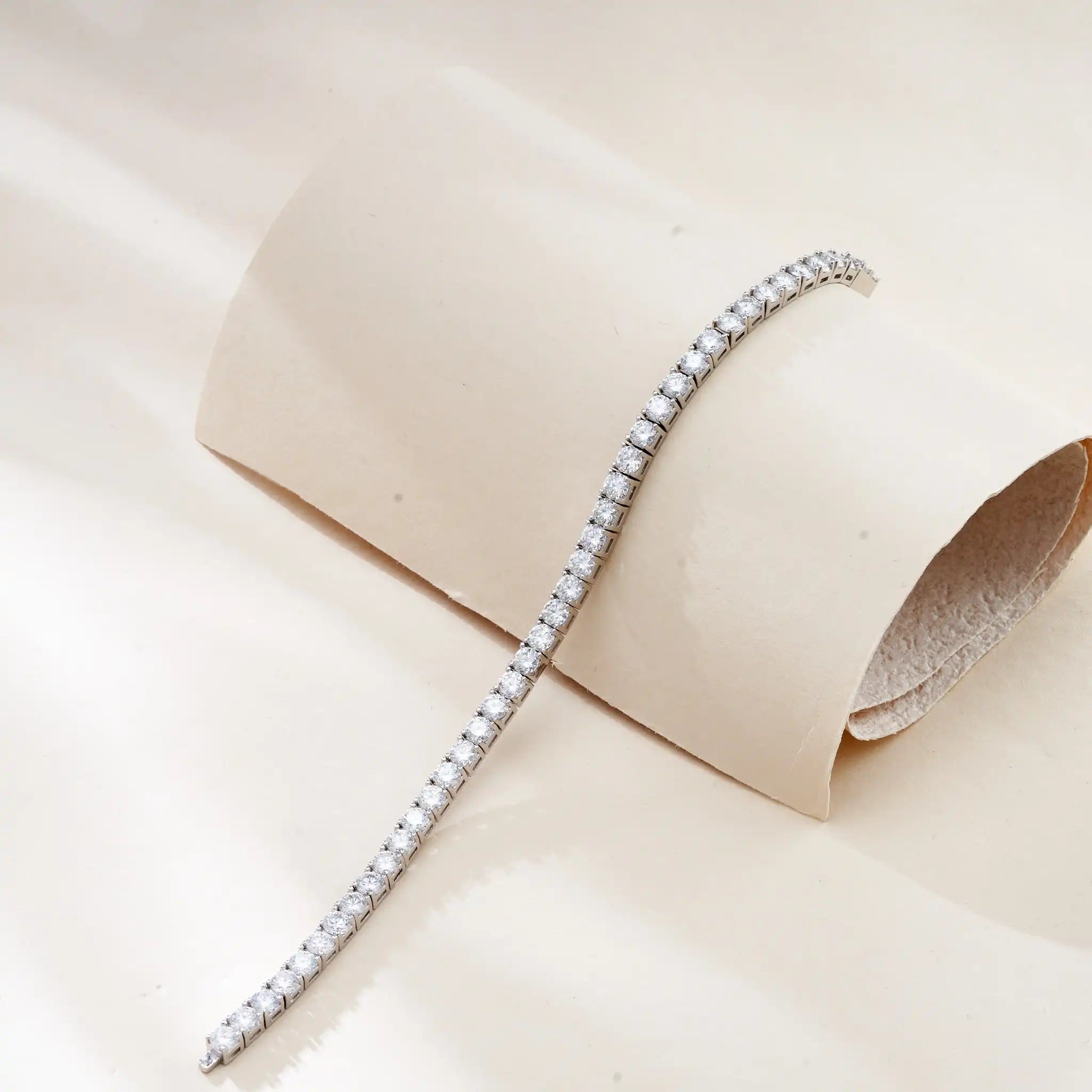 Pulsera tennis oro blanco 18k  + moissanita