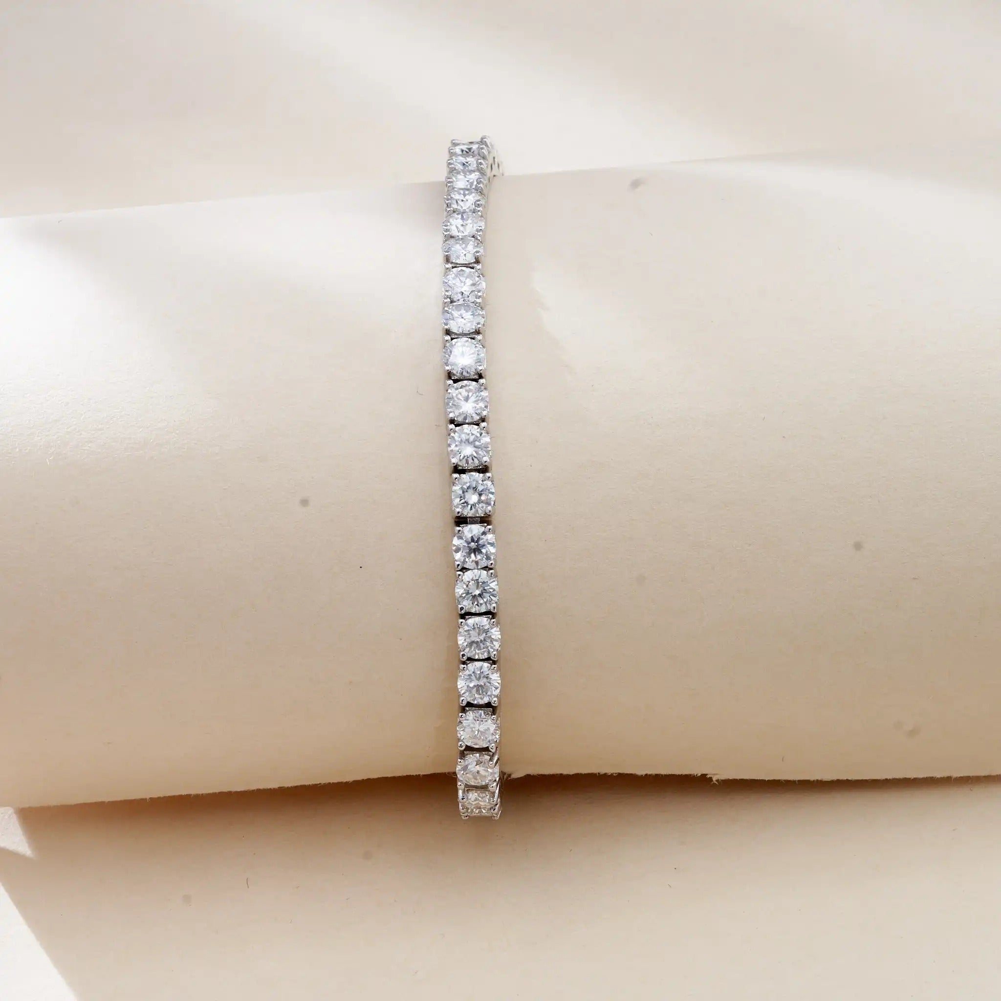 Pulsera tennis oro blanco 18k  + moissanita